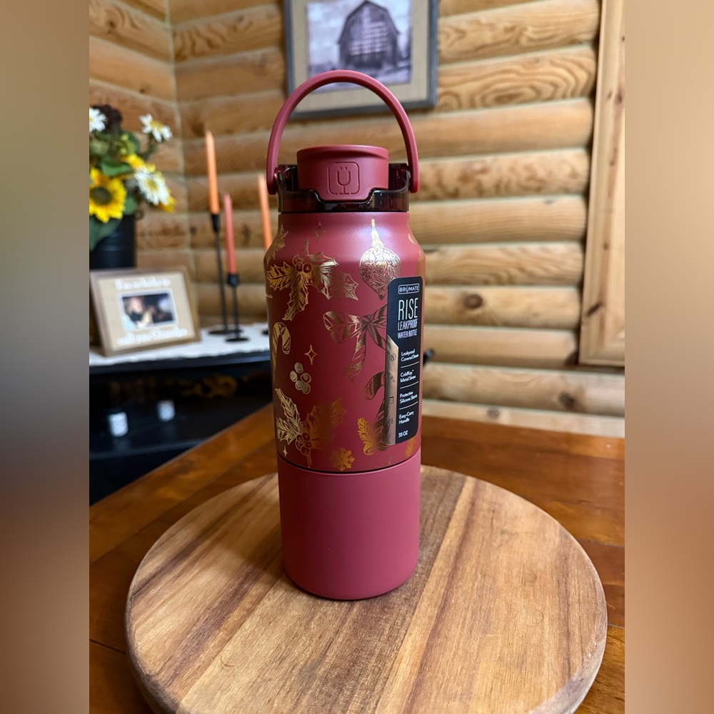 MERRY MERLOT Brumate RISE 35oz CHRISTMAS LEAKPROOF Water Bottle * LMTD EDITION